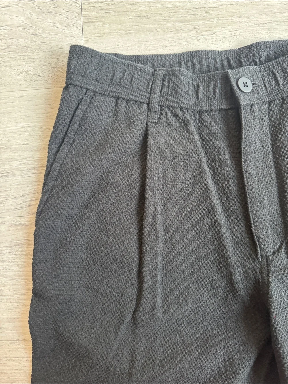 Zara Black Pleated Casual Chinos - Tapered Fit